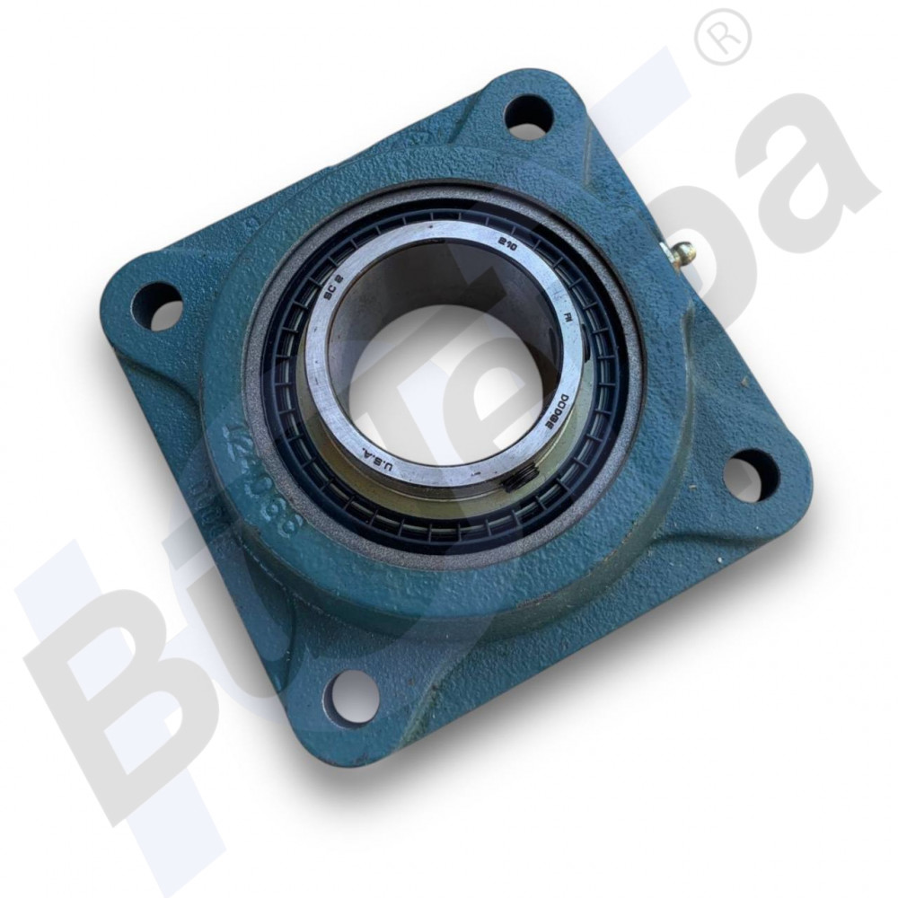 SX017561 Корпус с подшипником роликовым 
